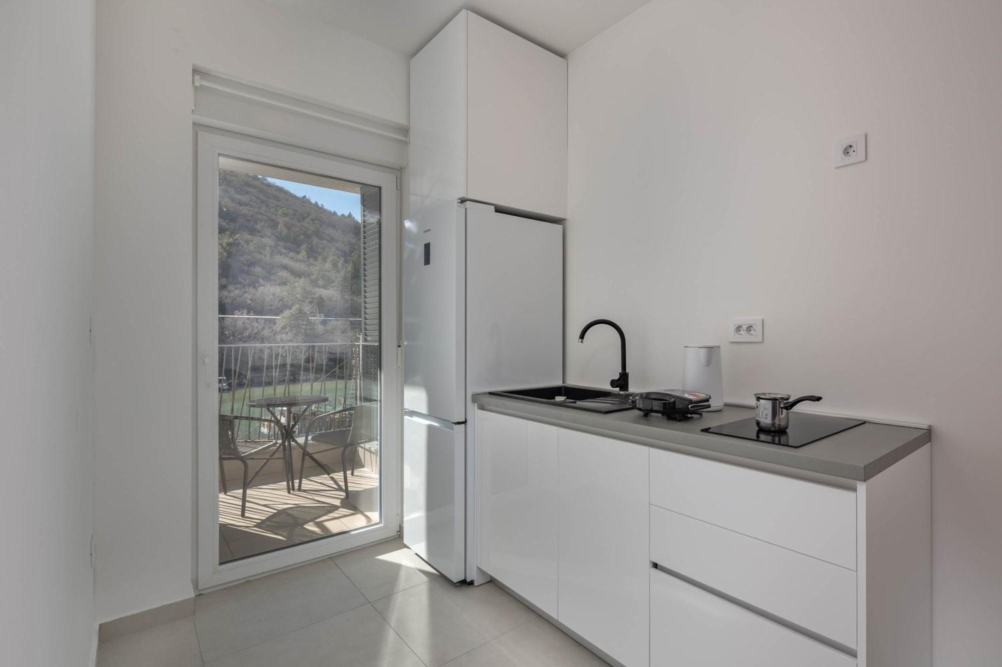 Seafront Villa Andrijana - Happy Rentals Plomin Extérieur photo